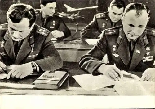 Ak Kosmonaut Juri Alexejewitsch Gagarin