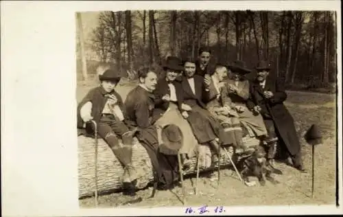 Foto Ak Rastende Wanderer, Tour Wiesloch-Rotenberg 1913