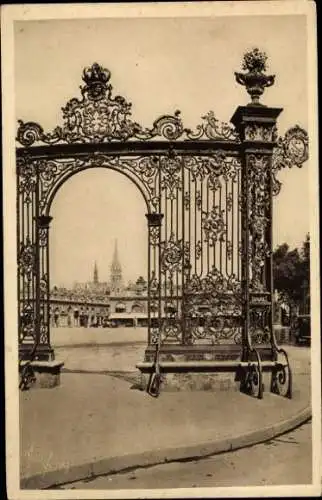 Ak Nancy Meurthe et Moselle, Place Stanislas, Kirche Saint-Epvre