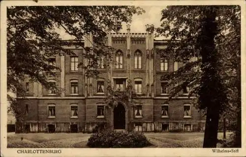 Ak Berlin Charlottenburg, Vorderansicht vom Wilhelmsstift