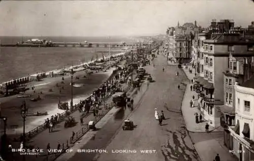 Ak Brighton East Sussex England, Promenade, Blick nach Westen