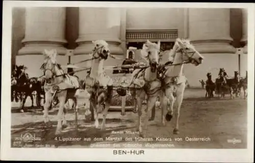 Ak Schauspieler Ramon Novarro, Filmszene aus Ben Hur, Lippizaner, Wagenrennen, Ross Verlag 64 3