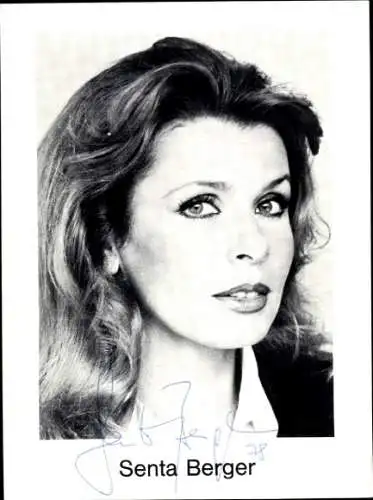 Ak Schauspielerin Senta Berger, Portrait, Autogramm