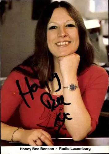 Ak Schauspielerin Honey Bee Benson, Portrait, Radio Luxemburg, Autogramm