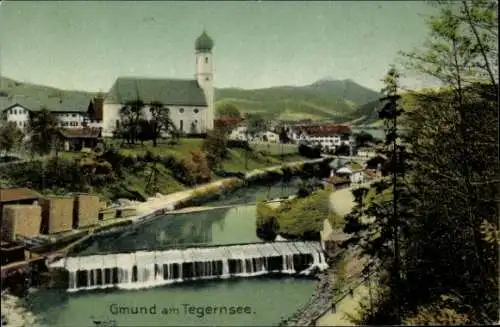 Ak Gmund am Tegernsee Oberbayern, Teilansicht, Kirche, Wasserfall