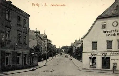 Ak Penig in Sachsen, Bahnhofstraße, Kolonialwarenhandlung, Drogerie