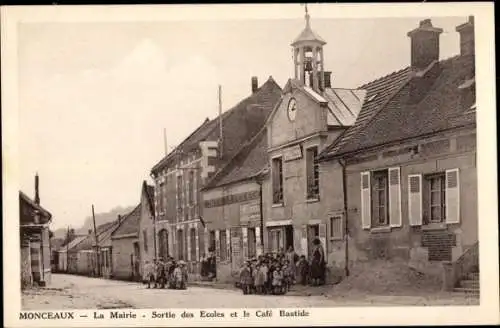 Ak Monceaux le Comte Nièvre, Rathaus, Schulausgang, Café Bastide