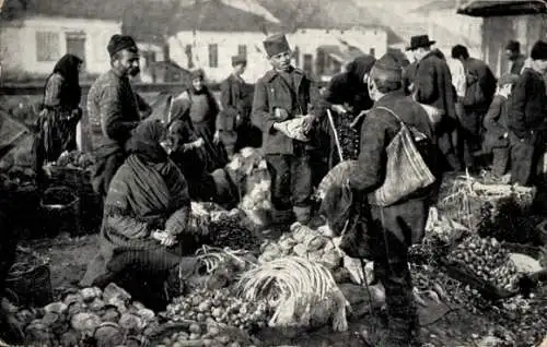 Ak Serbien, Serbisches Volksleben, Gemüsemarkt in einer serbischen Stadt, Kriegsschauplatz 1. WK