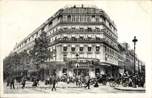 Ak Paris VIIIe Élysée, Galeries Lafayette, Blick auf die Geschäfte