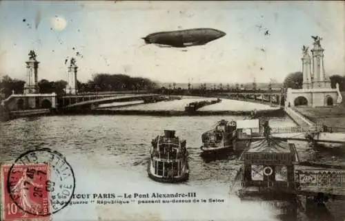 Ak Paris VIIIe Élysée, Pont Alexandre III, Zeppelin Republique