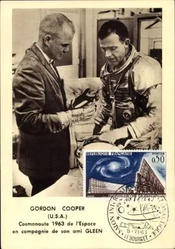 Ak Gordon Cooper, Weltraumkosmonaut 1963 mit seinem Freund Gleen