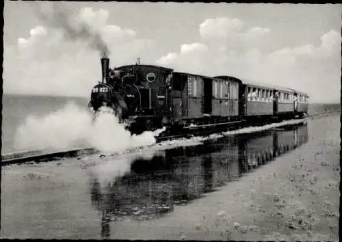 Ak Nordseebad Wangerooge in Ostfriesland, Inselbahn, Lokomotive Nr. 99023