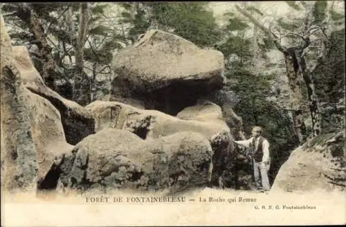 Ak Fontainebleau Seine et Marne, Foret, La Roche qui Remue