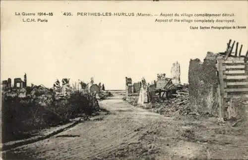 Ak Perthes lès Hurlus Marne, Aspect du village completement detruit, 1914-16