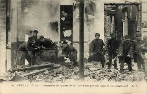 Ak Fère Champenoise Marne, Guerre 1914, Interieur de la gare apres le bombardement