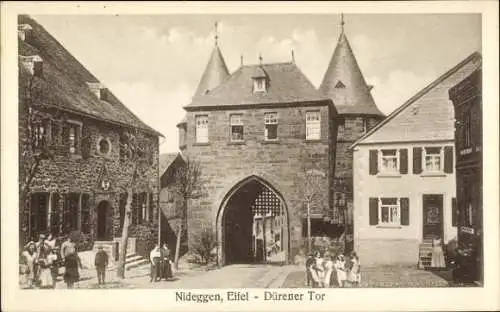 Ak Nideggen in der Eifel, Dürener Tor, Straßenpartie, Anwohner