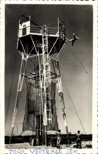 Foto Ak Fallschirmspringer, Übungsturm