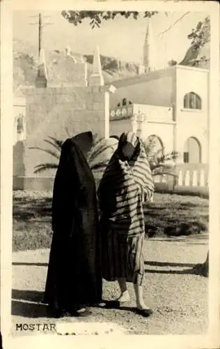 Ak Mostar Bosnien Herzegowina, Vermummte Bosnierinnen, Moschee, Minarett, Muslime