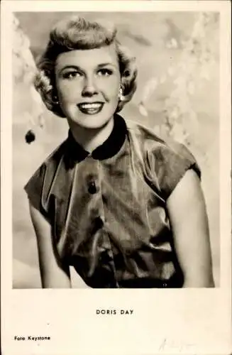 Ak Schauspielerin und Sängerin Doris Day, Portrait