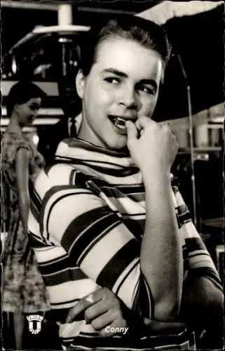 Ak Schauspielerin und Sängerin Conny Froboess, Portrait, Hula-Hopp, Conny