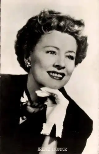Ak Schauspielerin Irene Dunne, Portrait