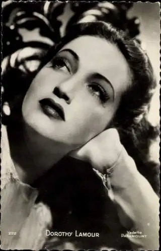 Ak Schauspielerin Dorothy Lamour, Portrait