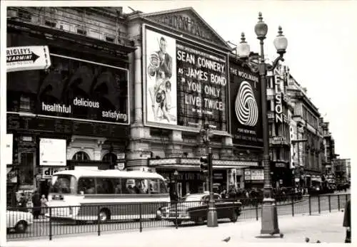 Foto London City, London Pavillon, Kino, James Bond, Man lebt nur zweimal, 1967