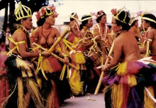 Ak Yap Karolineninseln Mikronesien, Barbusige Tänzerinnen, Volkstanz