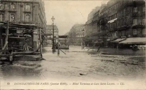Ak Paris VIIIe Élysée, Gare Saint Lazare, Hotel Terminus, Überschwemmung der Seine, Januar 1910
