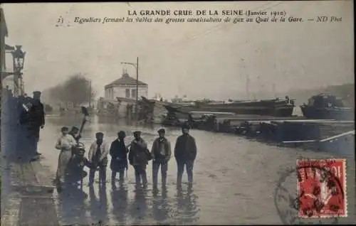 Ak Paris XIII, Hochwasser, Abwasserkanäle verschließen Täler der Gasleitungen am Quai de la Gare