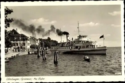 Ak Überlingen am Bodensee, Hafen, Dampfschiff, Ruderboot