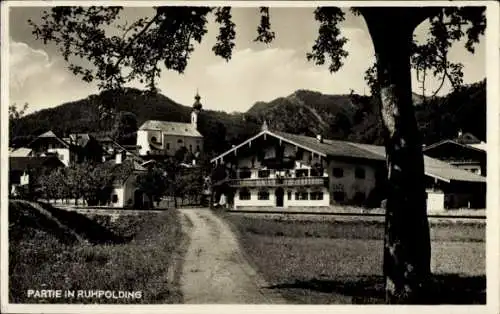 Ak Ruhpolding in Oberbayern, Teilansicht, Kirche