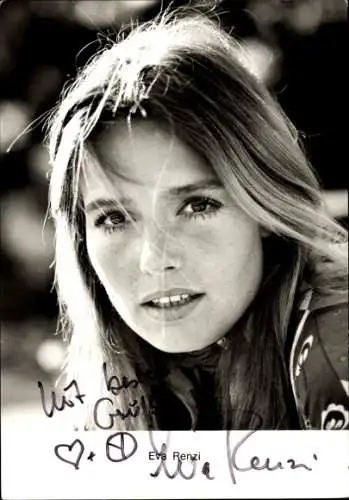 Ak Schauspielerin Eva Renzi, Portrait, Autogramm