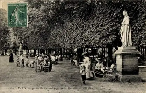 Ak Paris VI, Jardin du Luxembourg, auf der Terrasse