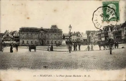 Ak Beauvais Oise, Place Jeanne Hachette