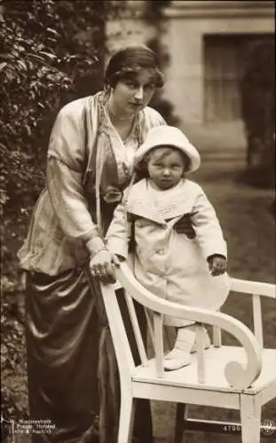 Ak Prinzessin August Wilhelm von Preußen, Alexandra Viktoria, Prinz Alexander Ferdinand