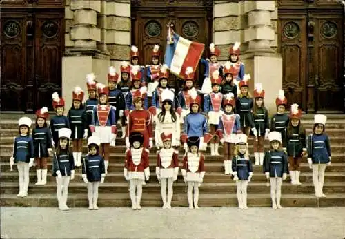 Ak Logelbach, Majorette, Tänzerinnen in Uniformen