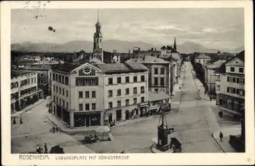 Ak Rosenheim Oberbayern, Ludwigsplatz mit Königstraße, Kirchturm, Denkmal