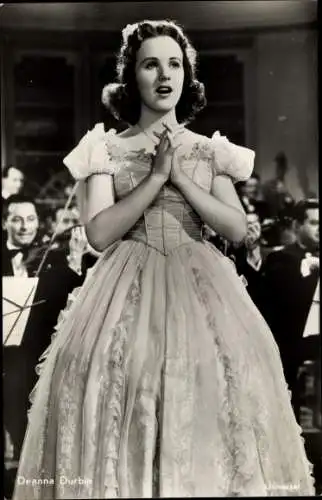 Ak Schauspielerin Deanna Durbin, Portrait, Kleid