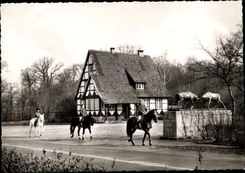 Ak Riddagshausen Braunschweig in Niedersachsen, Fachwerkhaus, Reiter