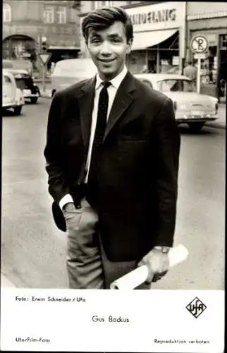 Ak Schauspieler Gus Backus, Portrait