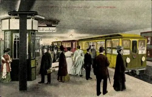 Ak Berlin Mitte, Friedrichstraße, Untergrund Bahnhof, U Bahn Richtung Stralauer Tor
