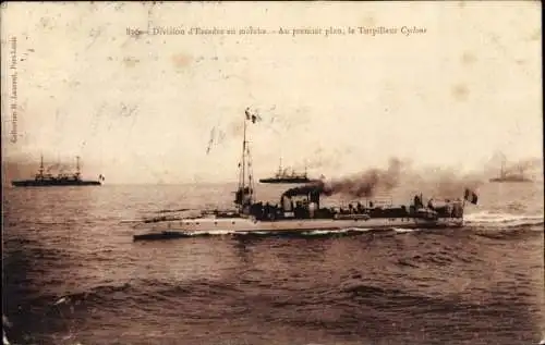 Ak Französisches Kriegsschiff, Division d'Escadre en marche, Torpilleur Cyclone