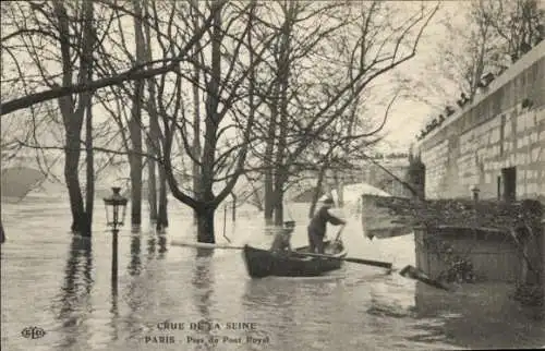 Ak Paris Frankreich, Seineflut, in der Nähe des Pont Royal