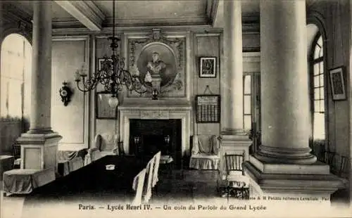 Ak Paris V, Lycée Henri IV., eine Ecke des Salons des Grand Lycée