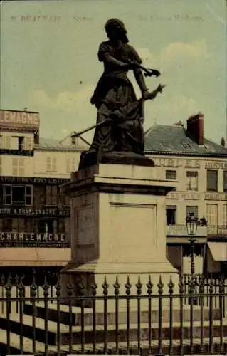 Ak Beauvais Oise, Gesamtansicht der Statue von Jeanne Hachette