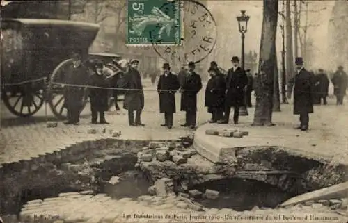 Ak Paris VIIIe Élysée, Boulevard Haussmann, Überschwemmung der Seine, Januar 1910