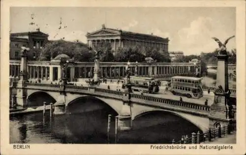 Ak Berlin Mitte, Friedrichsbrücke, Nationalgalerie, Bus, Straßenbahn