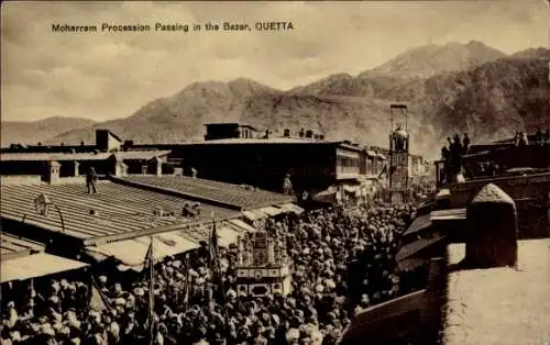 Ak Quetta, Pakistan, Moharram-Prozession zieht durch den Basar