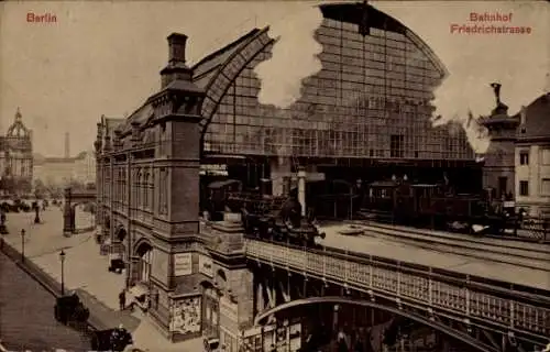 Ak Berlin Mitte, Bahnhof Friedrichstraße, Lokomotiven